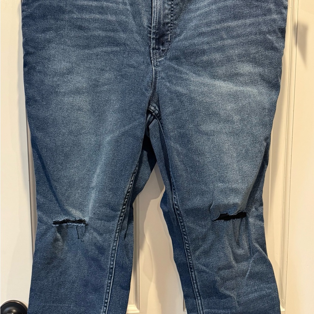 Men's Distressed Blue Jeans